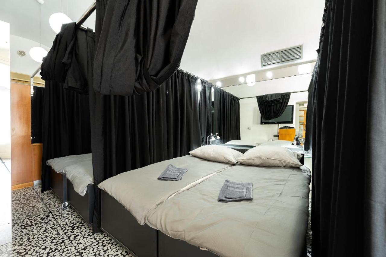 Hostel Hospitality House - H H H Ljubljana Kültér fotó