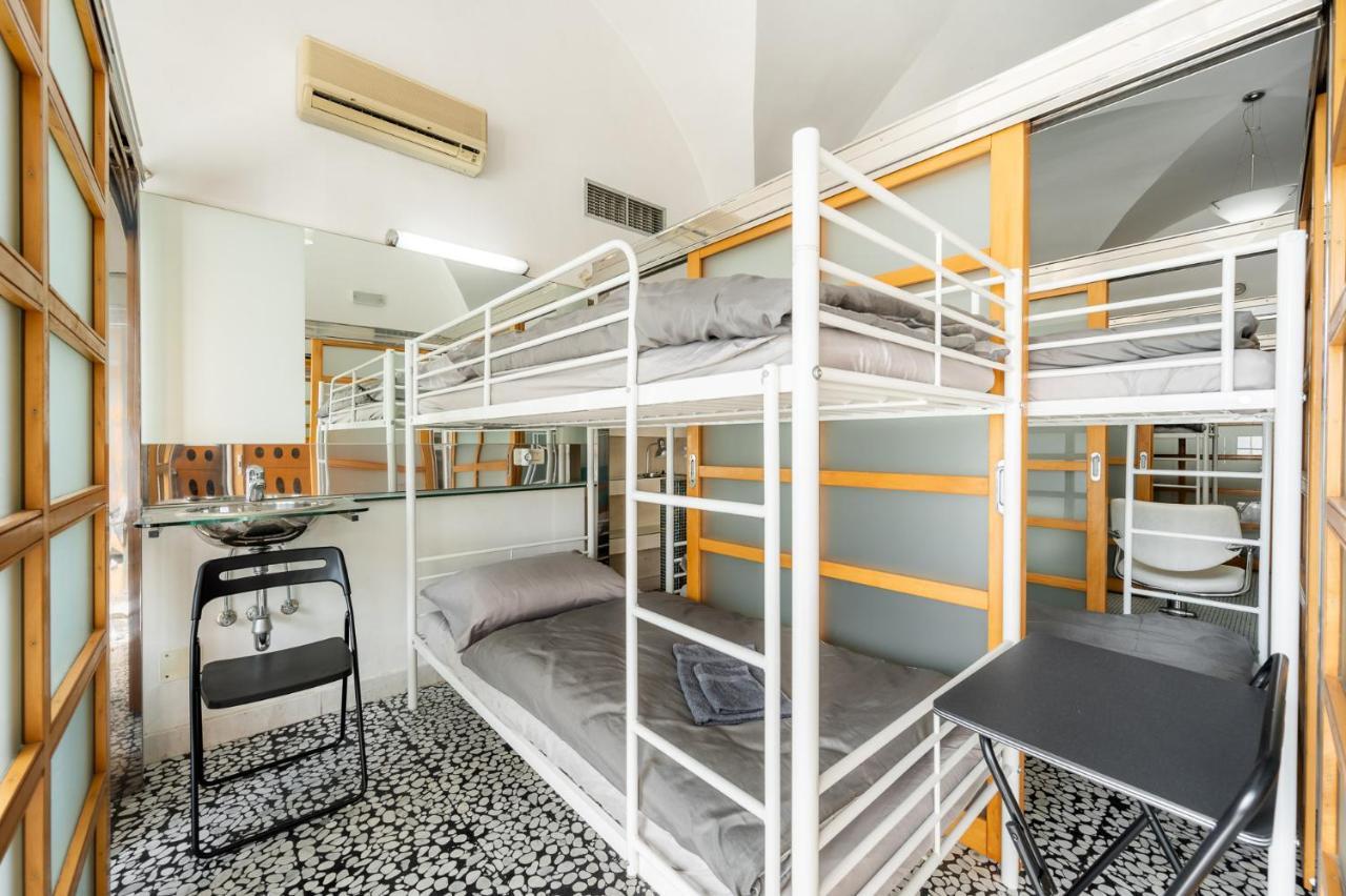 Hostel Hospitality House - H H H Ljubljana Kültér fotó
